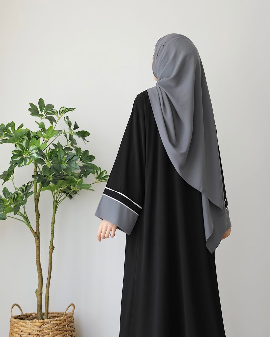 Mystical Abaya  With Stoller