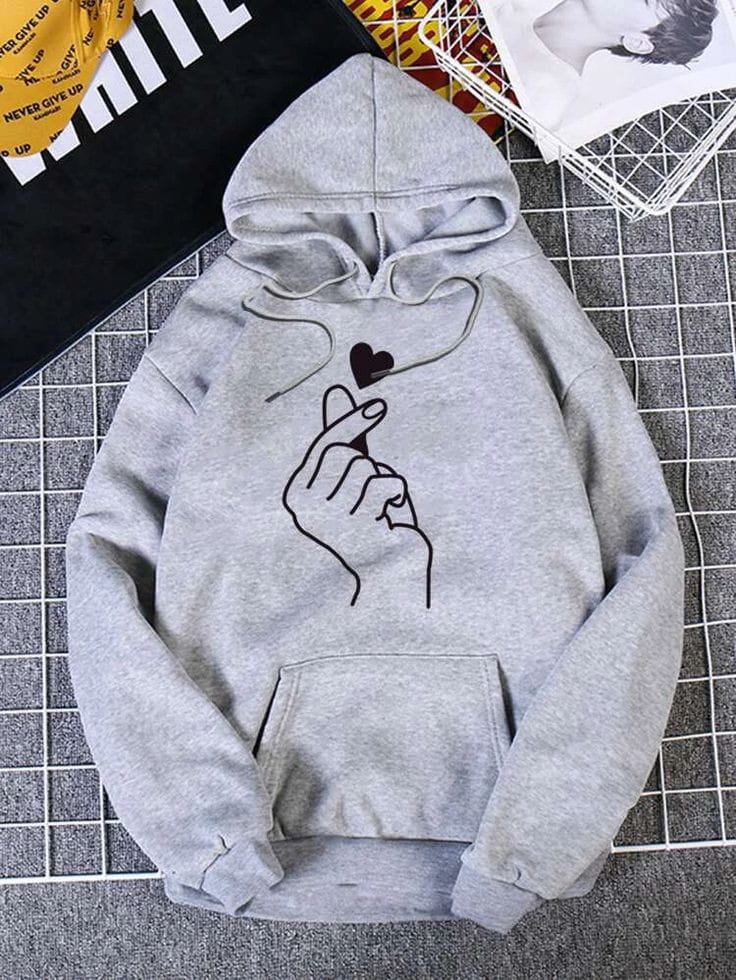 Women Winter Heart  Printed hoodie